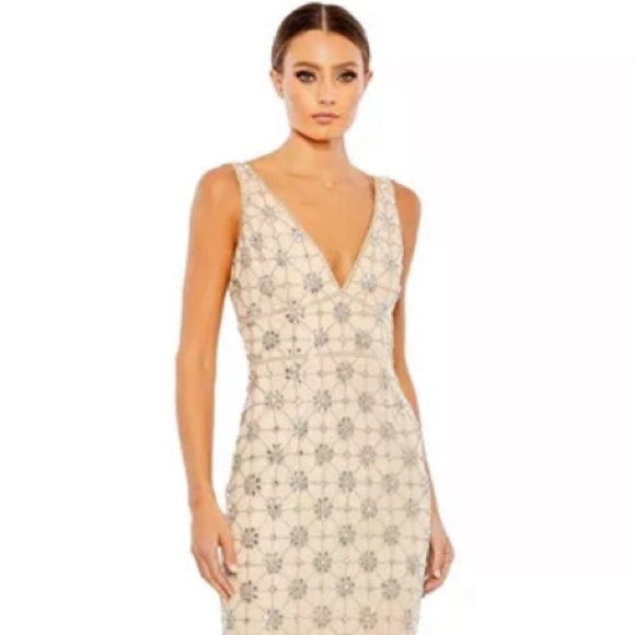 Mac Duggal Sleeveless Hand Beaded V-neck Gown Floral Jewel Maxi Dress - Picture 2 of 12